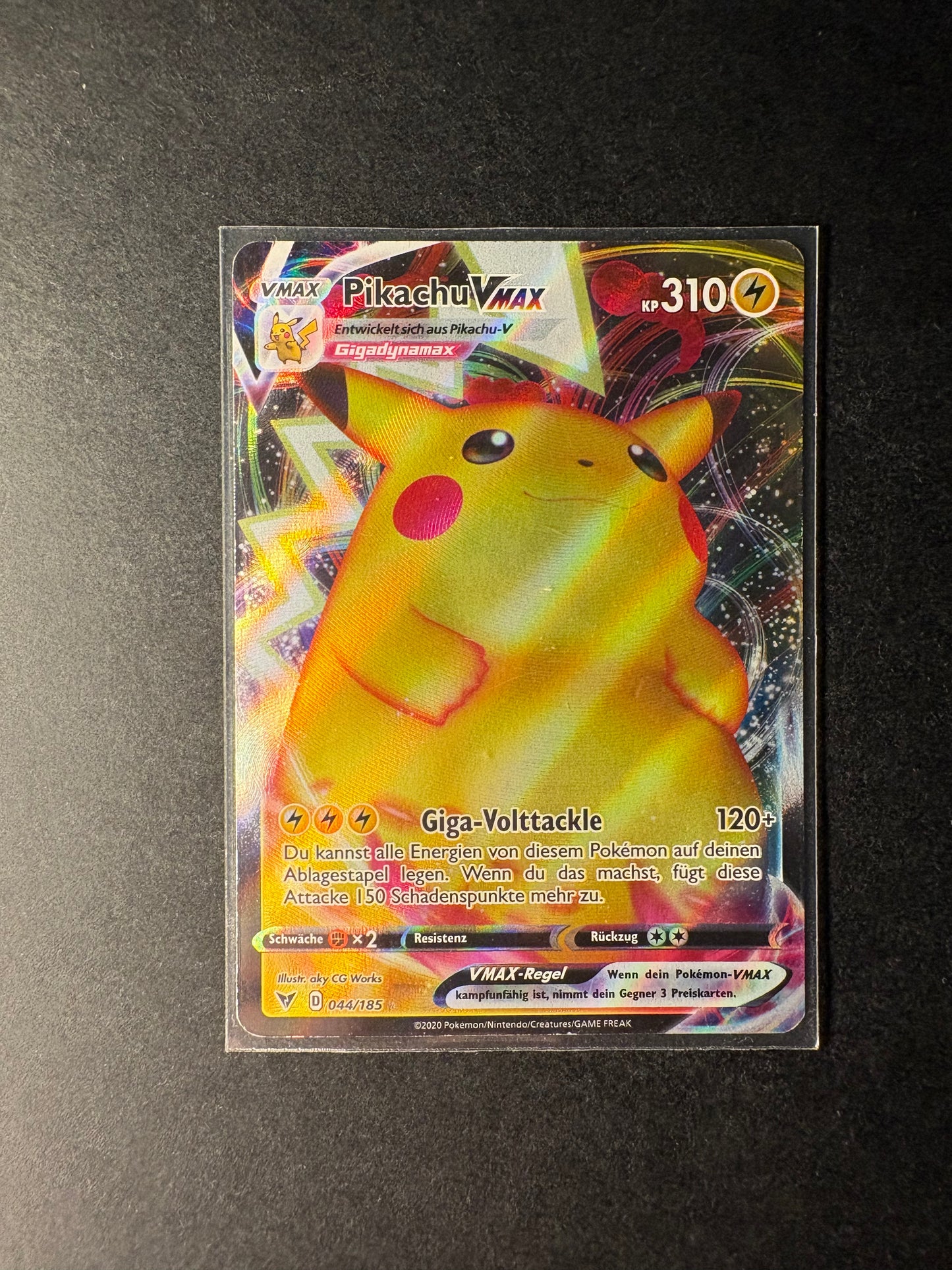 Pokémon Pikachu Vmax 044/185 deutsch excellent